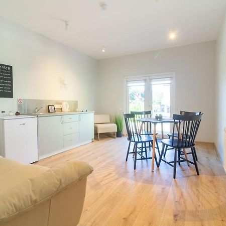 V36 Apartments パランガ エクステリア 写真