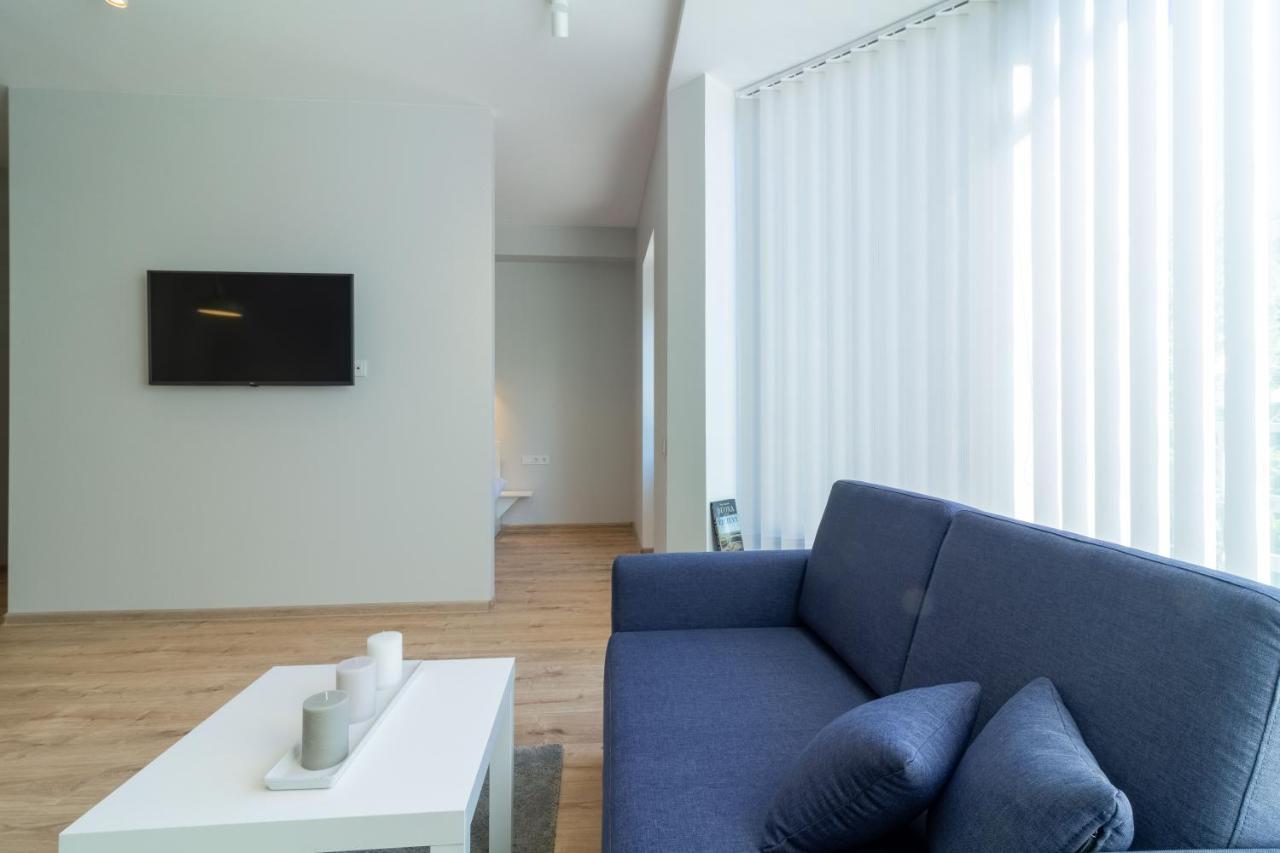 V36 Apartments パランガ エクステリア 写真