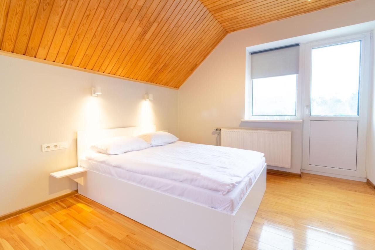 V36 Apartments パランガ エクステリア 写真